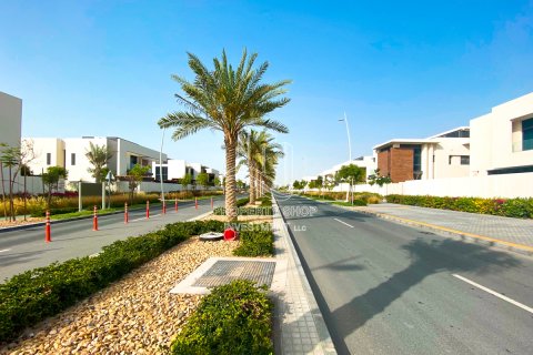 Terreno en venta en Yas Island, Abu Dhabi, EAU 734 m2 № 716384 - foto 6