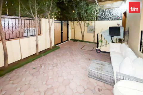 Shtëpi në qytet në Dubai, Emiratet e Bashkuara Arabe 3 dhoma gjumi, 367.9 m2. № 614336 - Foto 25