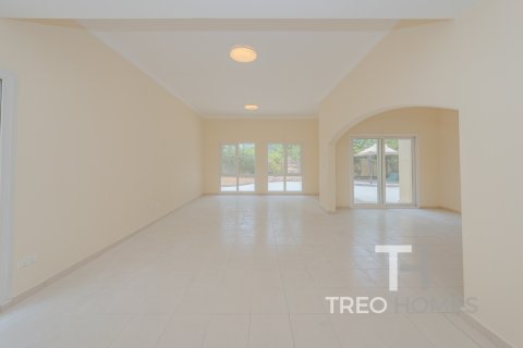 Villa in affitto a Meadows, Dubai, EAU 5 camere da letto, 570 mq. № 586567 - foto 2