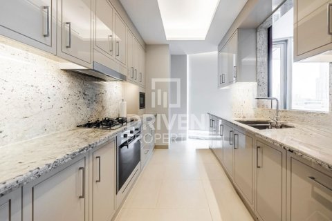 Apartament na sprzedaż w Downtown Dubai (Downtown Burj Dubai), Dubai, ZEA 3 sypialnie, 188 mkw., nr 683240 - zdjęcie 9