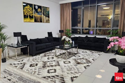 Huoneisto Business Bay, Dubai, Arabiemiraatit 2 makuuhuonetta, 126.1 m2 № 699870 - kuva 1