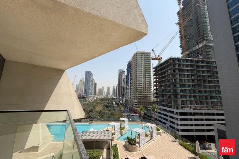 Apartment in Dubai, UAE 1 bedroom, 75 sq.m. № 699873 - photo 8