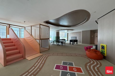 Apartment in Dubai, UAE 1 bedroom, 75 sq.m. № 699873 - photo 18