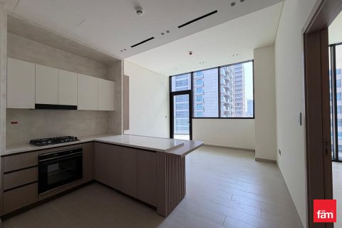 Apartment in Dubai, UAE 1 bedroom, 75 sq.m. № 699873 - photo 2