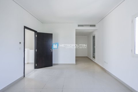 Commercial property in Al Reef, Abu Dhabi, UAE 5 bedrooms, 273 sq.m. № 594577 - photo 9