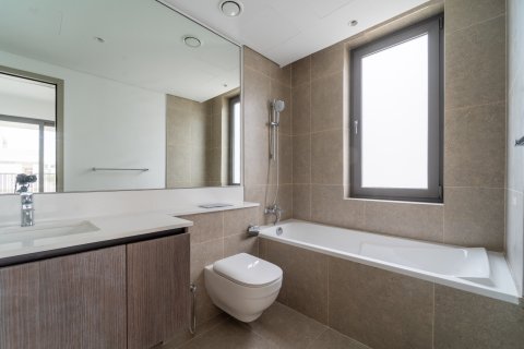 Vila v Dubai Sports City, SAE 4 spálne, 269 m2 č. 734392 - Fotografia 19