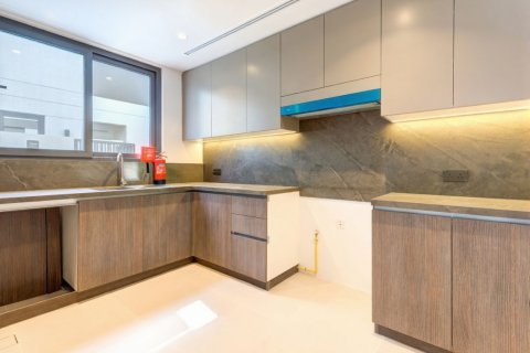 Vila v Dubai Sports City, SAE 4 spálne, 269 m2 č. 734392 - Fotografia 6