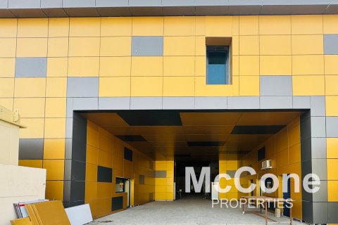 Magazinë në Al Quoz, Dubai, Emiratet e Bashkuara Arabe 5759.99 m2. № 587330 - Foto 20