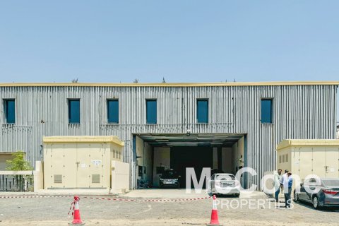 Magazinë në Al Quoz, Dubai, Emiratet e Bashkuara Arabe 5759.99 m2. № 587330 - Foto 23