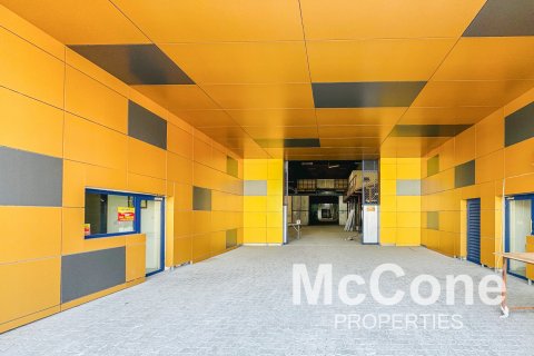 Magazinë në Al Quoz, Dubai, Emiratet e Bashkuara Arabe 5759.99 m2. № 587330 - Foto 21