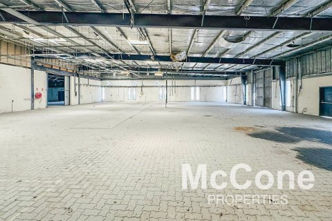 Magazinë në Al Quoz, Dubai, Emiratet e Bashkuara Arabe 5759.99 m2. № 587330 - Foto 8