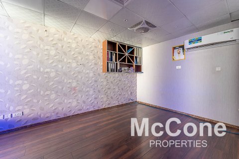 Obchod v Dubai, SAE 1114.84 m² Č.: 587326 - fotografie 15