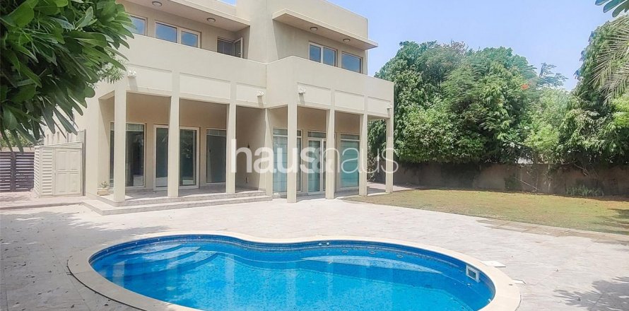 ویلا در Arabian Ranches، Dubai ، امارات متحده عربی 3 خوابه ، 309 متر مربع.  شماره 626741