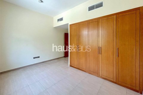 Villa in Jumeirah Park, Dubai, UAE 4 bedrooms, 386 sq.m. № 626746 - photo 7