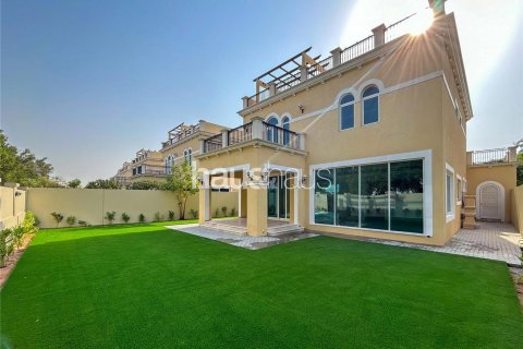 Villa in Jumeirah Park, Dubai, UAE 4 bedrooms, 386 sq.m. № 626746 - photo 2