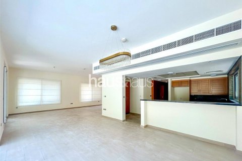 Villa in Jumeirah Park, Dubai, UAE 4 bedrooms, 386 sq.m. № 626746 - photo 4