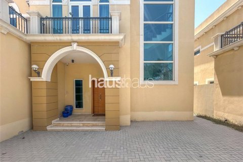 Villa in Jumeirah Park, Dubai, UAE 4 bedrooms, 386 sq.m. № 626746 - photo 12