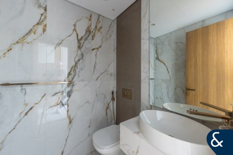 Kaupunkipientalo Jumeirah Golf Estates, Dubai, Arabiemiraatit 3 makuuhuonetta, 204 m2 № 667634 - kuva 12