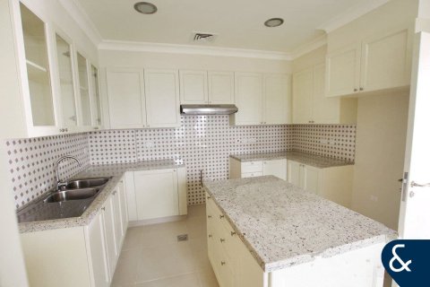 Villa in vendita a Arabian Ranches 2, Dubai, EAU 4 camere da letto, 404 mq. № 667636 - foto 3