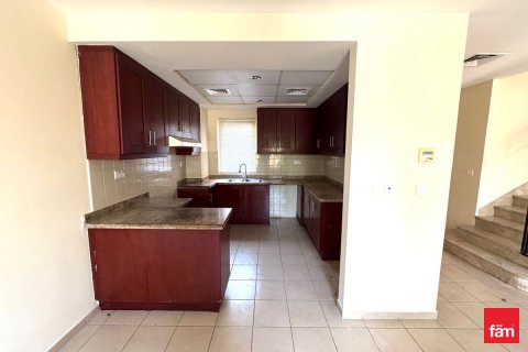 Dubai, UAE의 임대용 타운하우스 침실 2개, 207.6제곱미터 번호 661625 - 사진 5