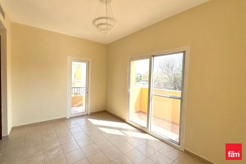 Dubai, UAE의 임대용 타운하우스 침실 2개, 207.6제곱미터 번호 661625 - 사진 9