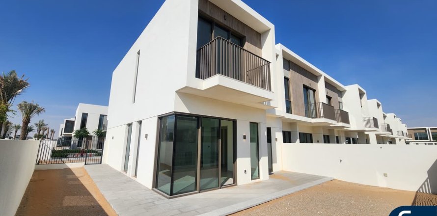 Villa en The Valley, Dubai, EAU 4 dormitorios, 272 m² № 685155