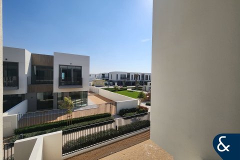 Villa en alquiler en The Valley, Dubai, EAU 4 dormitorios, 272 m2 № 685155 - foto 20
