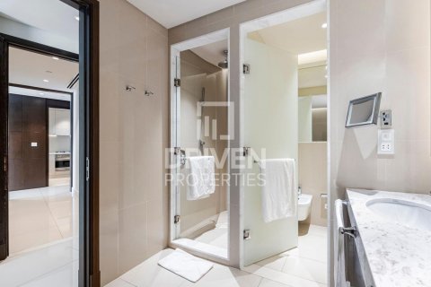 Appartamento in vendita a Downtown Dubai (Downtown Burj Dubai), Dubai, EAU 2 camere da letto, 127 mq. № 601855 - foto 6
