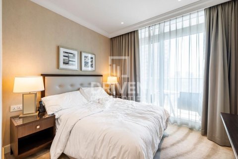 Appartamento in vendita a Downtown Dubai (Downtown Burj Dubai), Dubai, EAU 2 camere da letto, 127 mq. № 601855 - foto 5