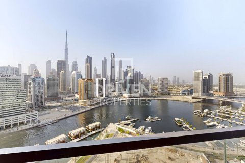 Apartemen di Business Bay, Dubai, UEA 2 kamar tidur, 104 m2 nomor 683749 - foto 2