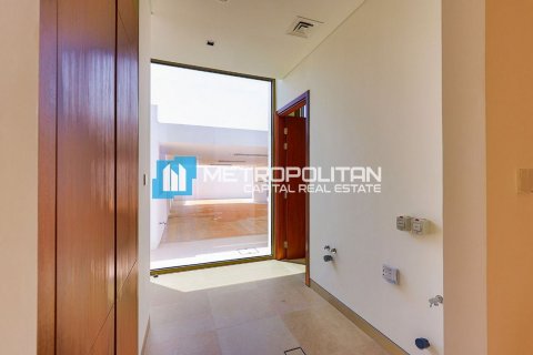 Vila v Abu Dhabi, SAE 5 ložnice, 1547.6 m² Č.: 343340 - fotografie 25
