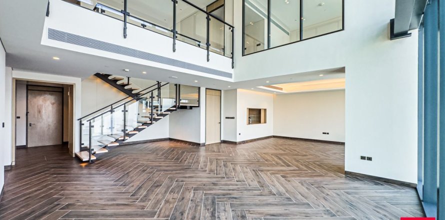 Dupleks në Zabeel, Dubai, Emiratet e Bashkuara Arabe 2 dhoma gjumi, 222.2 m2. № 722396