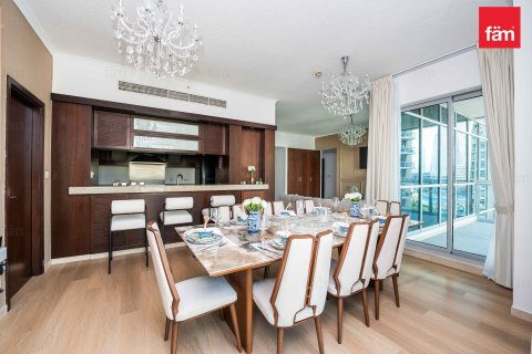 דירה להשכרה ב Downtown Dubai (Downtown Burj Dubai), Dubai, איחוד האמירויות  3 חדרי שינה, 170.8 מ"ר, מספר 722394 - תמונה 6