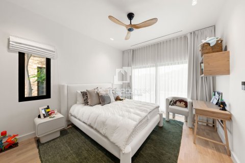 Villa te huur in Jumeirah Golf Estates, Dubai, VAE 5 slaapkamers, 822 vr.m., nr 663599 - foto 14