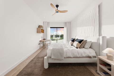 Villa te huur in Jumeirah Golf Estates, Dubai, VAE 5 slaapkamers, 822 vr.m., nr 663599 - foto 18