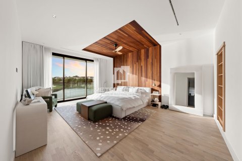 Villa te huur in Jumeirah Golf Estates, Dubai, VAE 5 slaapkamers, 822 vr.m., nr 663599 - foto 10
