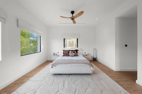 Villa te huur in Jumeirah Golf Estates, Dubai, VAE 5 slaapkamers, 822 vr.m., nr 663599 - foto 13