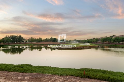 Villa te huur in Jumeirah Golf Estates, Dubai, VAE 5 slaapkamers, 822 vr.m., nr 663599 - foto 22