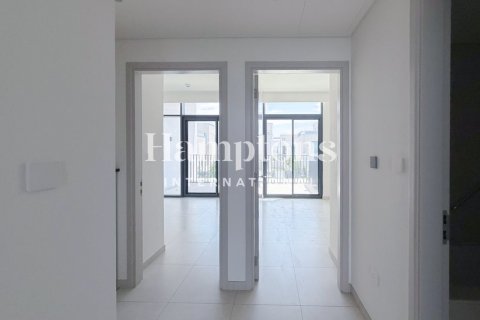 Adosado en alquiler en Arabian Ranches 3, Dubai, EAU 3 dormitorios, 125.14034100 m2 № 708926 - foto 13