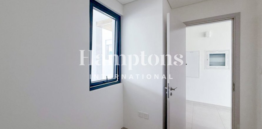 Adosado en Arabian Ranches 3, Dubai, EAU 3 dormitorios, 125.14 m² № 708926
