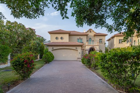Jumeirah Islands, Dubai, संयुक्त अरब अमीरात में विला, 4 बेडरूम, 987.28 वर्ग मीटर, संख्या 748784 - फ़ोटो 3