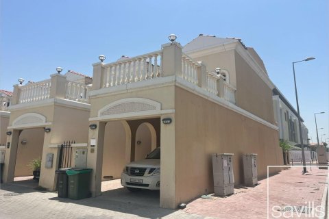 Maison de ville à Jumeirah Village Triangle, Dubai, EAU: 2 chambres, 169.46 m2 № 755207