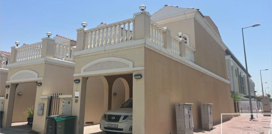 Maison de ville à Jumeirah Village Triangle, Dubai, EAU: 2 chambres, 169.46 m2 № 755207