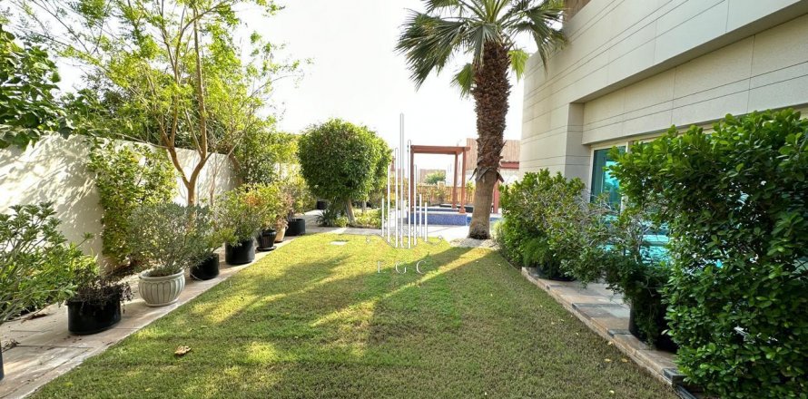 Villa sa The Marina, Abu Dhabi, UAE 5 silid-tulugan, 640.6 sq.m. № 557441