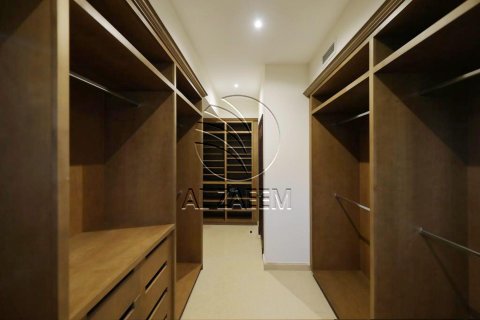 Vila na Saadiyat Island, Abu Dhabi, SAE 5 spální, 650 m2 č. 615385 - Fotografia 13