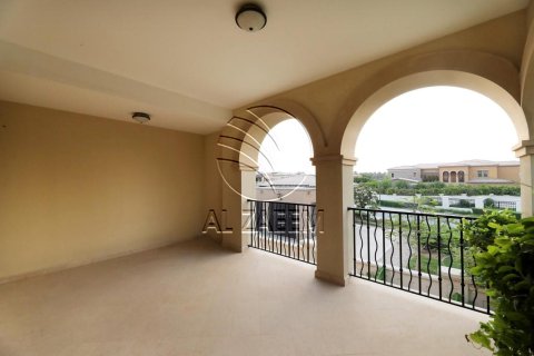 Vila na Saadiyat Island, Abu Dhabi, SAE 5 spální, 650 m2 č. 615385 - Fotografia 15