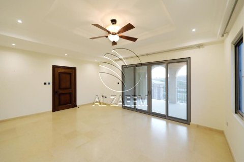 Vila na Saadiyat Island, Abu Dhabi, SAE 5 spální, 650 m2 č. 615385 - Fotografia 10