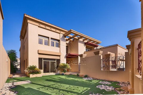 Vila v Abu Dhabi, SAE 5 ložnice, 501 m² Č.: 615384 - fotografie 3