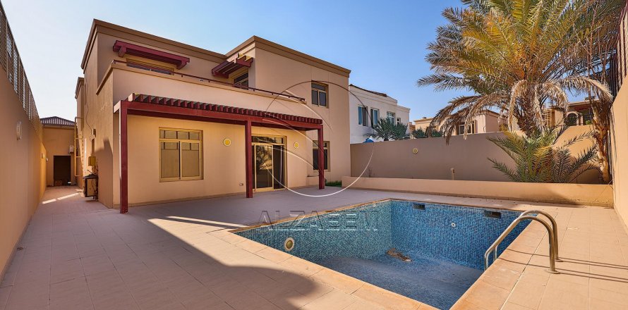 Vila v Abu Dhabi, SAE 5 ložnice, 501 m² Č.: 615384