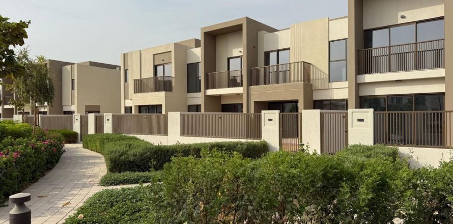 Városi lakóépület itt: Dubai, EAE, 3 hálószoba, 161 m², azonosító: 645816